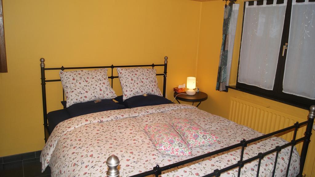Fleurs-Sauvages Hebronval Room photo